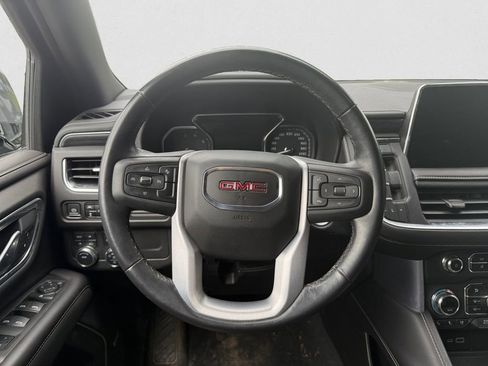 Used 2021 GMC Yukon SLT w/ Rear Media and Nav Package image 12