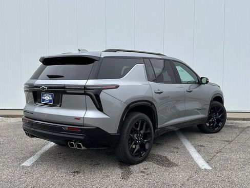 Used 2024 Chevrolet Traverse RS w/ LPO, Floor Liner Package AWD/4WD image 6