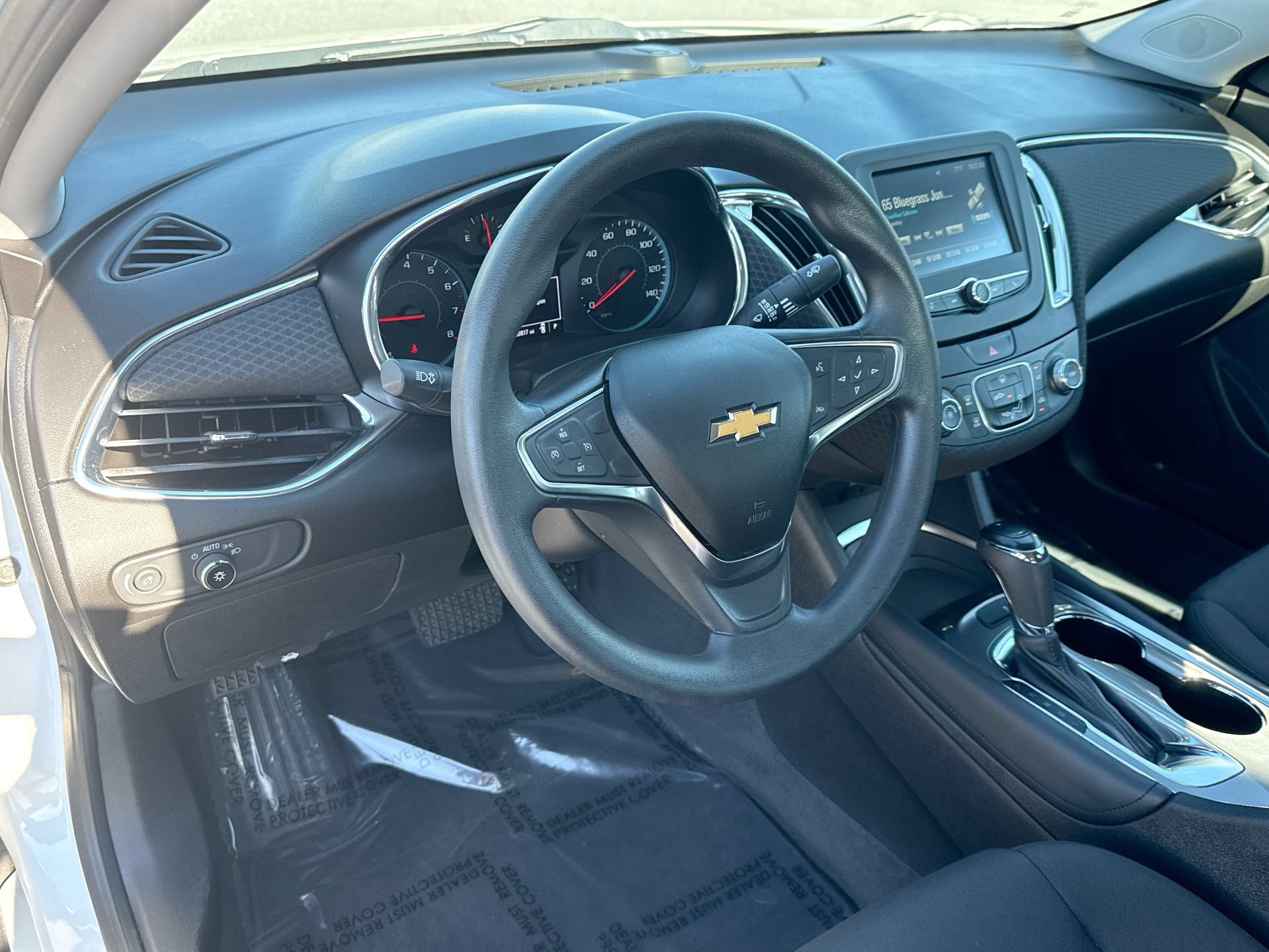 Used 2018 Chevrolet Malibu LT FWD image 34