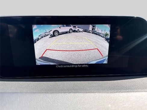 Used 2023 MAZDA MAZDA3 s FWD image 11
