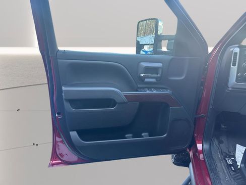 Used 2018 GMC Sierra 1500 SLE w/ SLE Value Package image 18