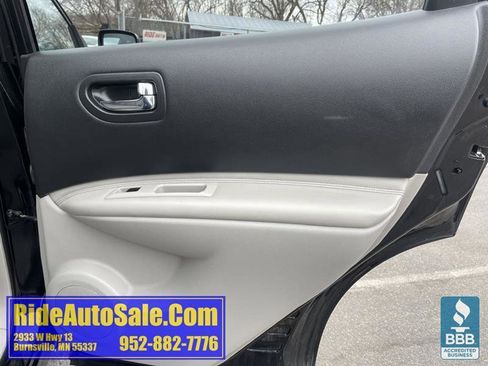 Used 2011 Nissan Rogue SV w/ SL Pkg image 15
