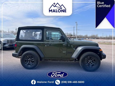 Used 2024 Jeep Wrangler Sport AWD/4WD image 7
