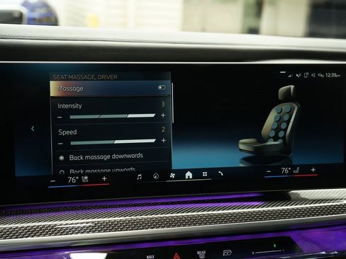 Used 2023 BMW 760i xDrive image 19