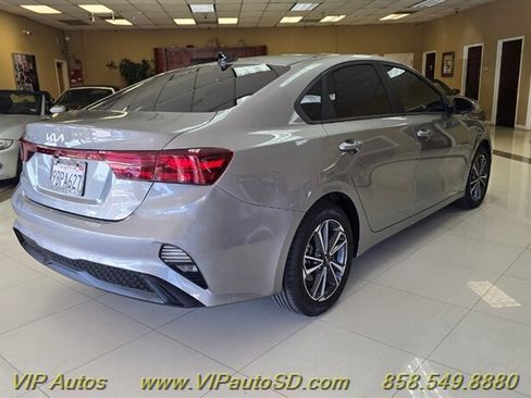 Used 2016 Kia Forte LX FWD image 26