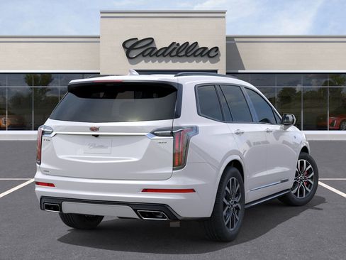 Certified 2024 Cadillac XT6 Sport w/ Platinum Package AWD/4WD image 4