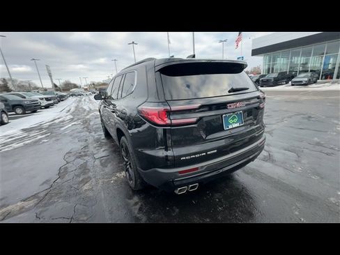 Used 2024 GMC Acadia Elevation w/ Black Edition image 7