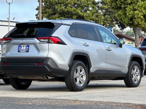 Used 2024 Toyota RAV4 XLE FWD image 6