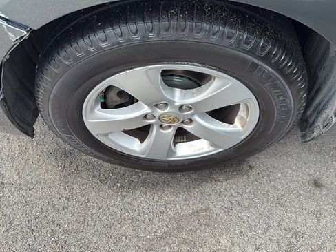 Used 2014 Toyota Sienna LE image 29