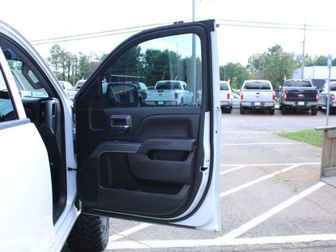 Used 2018 Chevrolet Silverado 1500 LT w/ Trailering Package AWD/4WD image 28