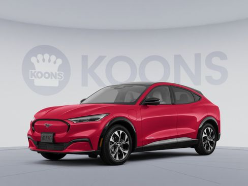 Used 2021 Ford Mustang Mach-E GT image 1