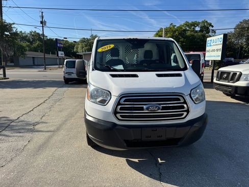 Used 2016 Ford Transit 250 130 Low Roof w/ Exterior Upgrade Package RWD image 4