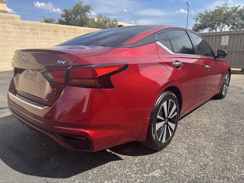 Used 2021 Nissan Altima 2.5 SV FWD image 7