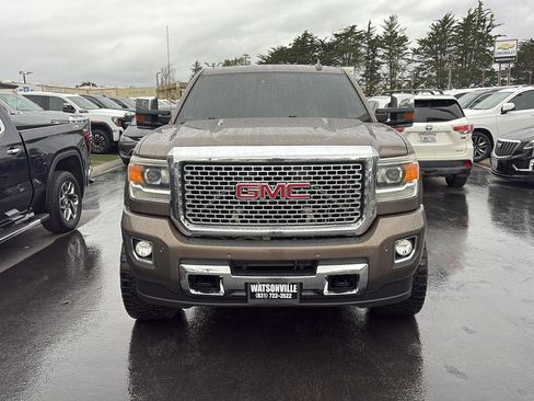 Used 2015 GMC Sierra 3500 Denali w/ Duramax Plus Package image 4