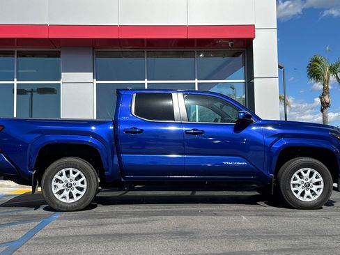 Used 2024 Toyota Tacoma SR5 image 4