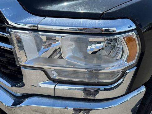 Used 2024 RAM 2500 Big Horn AWD/4WD image 3