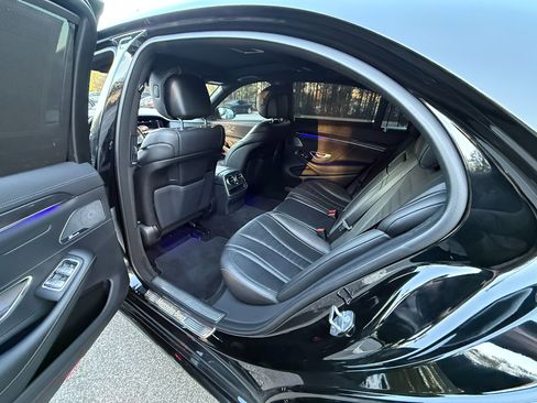 Used 2020 Mercedes-Benz S 560 Sedan w/ AMG Line Exterior image 10