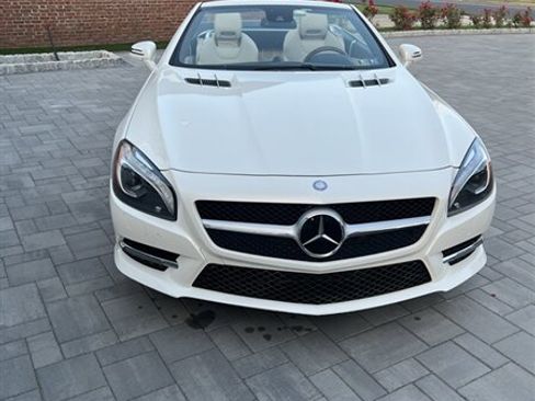 Used 2013 Mercedes-Benz SL 550 image 33