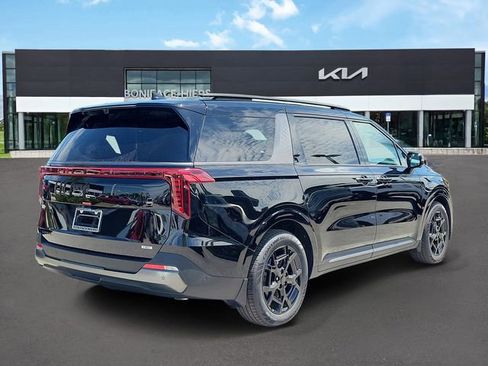 New 2026 Kia Carnival SX Prestige FWD image 4