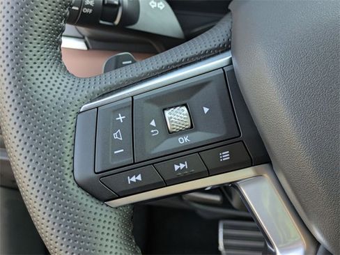 New 2025 Mitsubishi Outlander SEL image 17