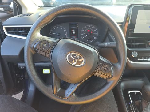 Used 2024 Toyota Corolla LE FWD image 8
