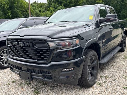 Used 2026 RAM 1500 Big Horn AWD/4WD image 2