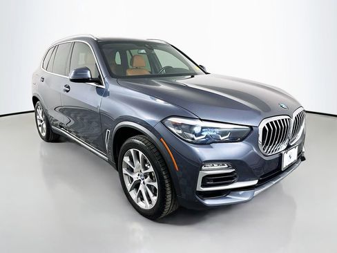Used 2019 BMW X5 xDrive40i w/ Luxury Seating Package image 3