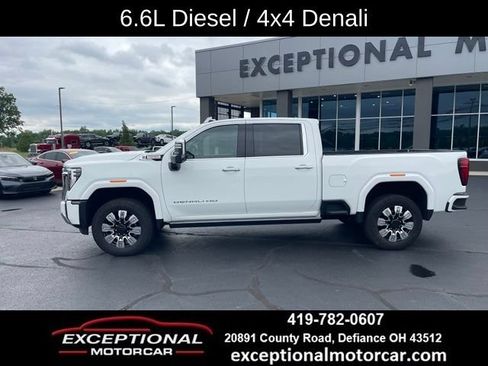 Used 2024 GMC Sierra 2500 Denali w/ Denali Reserve Package AWD/4WD image 2