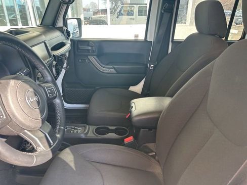 Used 2017 Jeep Wrangler Unlimited Sport image 9