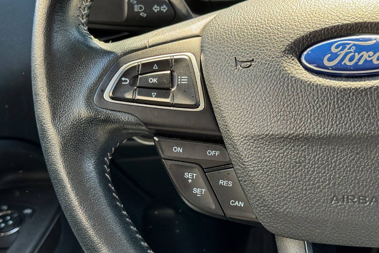 Used 2020 Ford EcoSport SES w/ SES Black Appearance Package AWD/4WD image 25