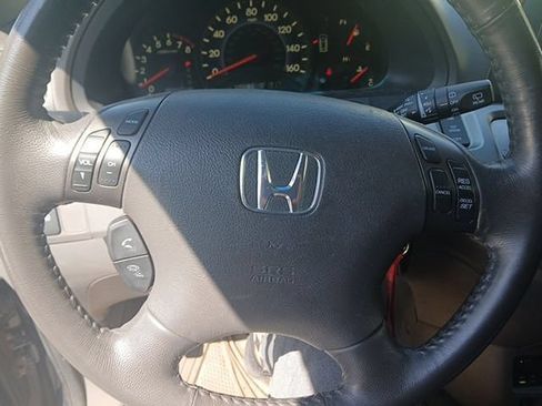 Used 2010 Honda Odyssey EX-L image 10