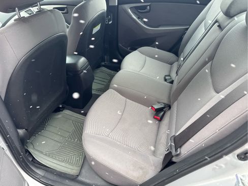 Used 2014 Hyundai Elantra SE w/ Option Group 02 image 13