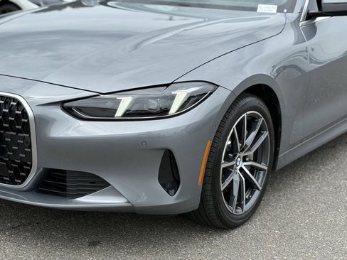 Used 2025 BMW 430i Convertible w/ Convenience Package image 11