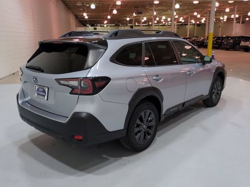 Certified 2024 Subaru Outback Onyx Edition AWD/4WD image 3