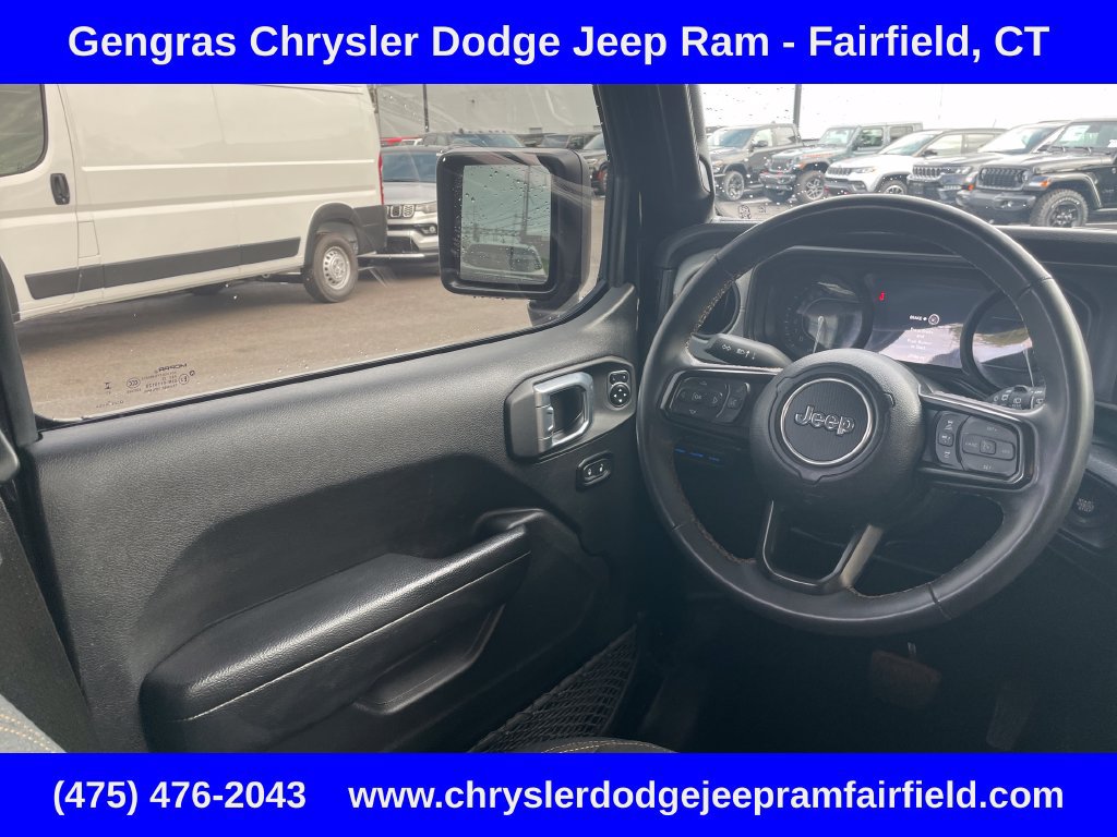 Used 2024 Jeep Wrangler Unlimited w/ Convenience Group AWD/4WD image 63