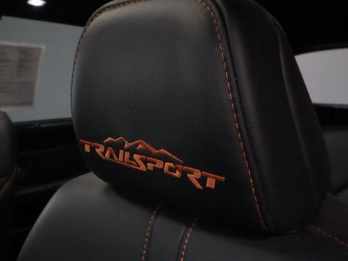 Used 2025 Honda Pilot TrailSport image 36