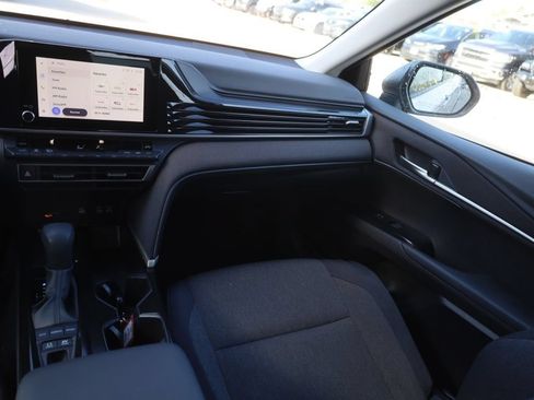 Used 2026 Toyota Camry LE FWD image 19
