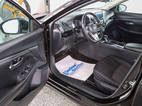 Used 2022 Nissan Sentra SV w/ All-Weather Package FWD image 3