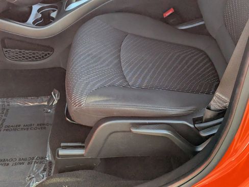 Used 2018 Dodge Journey SXT w/ Connectivity Group image 17