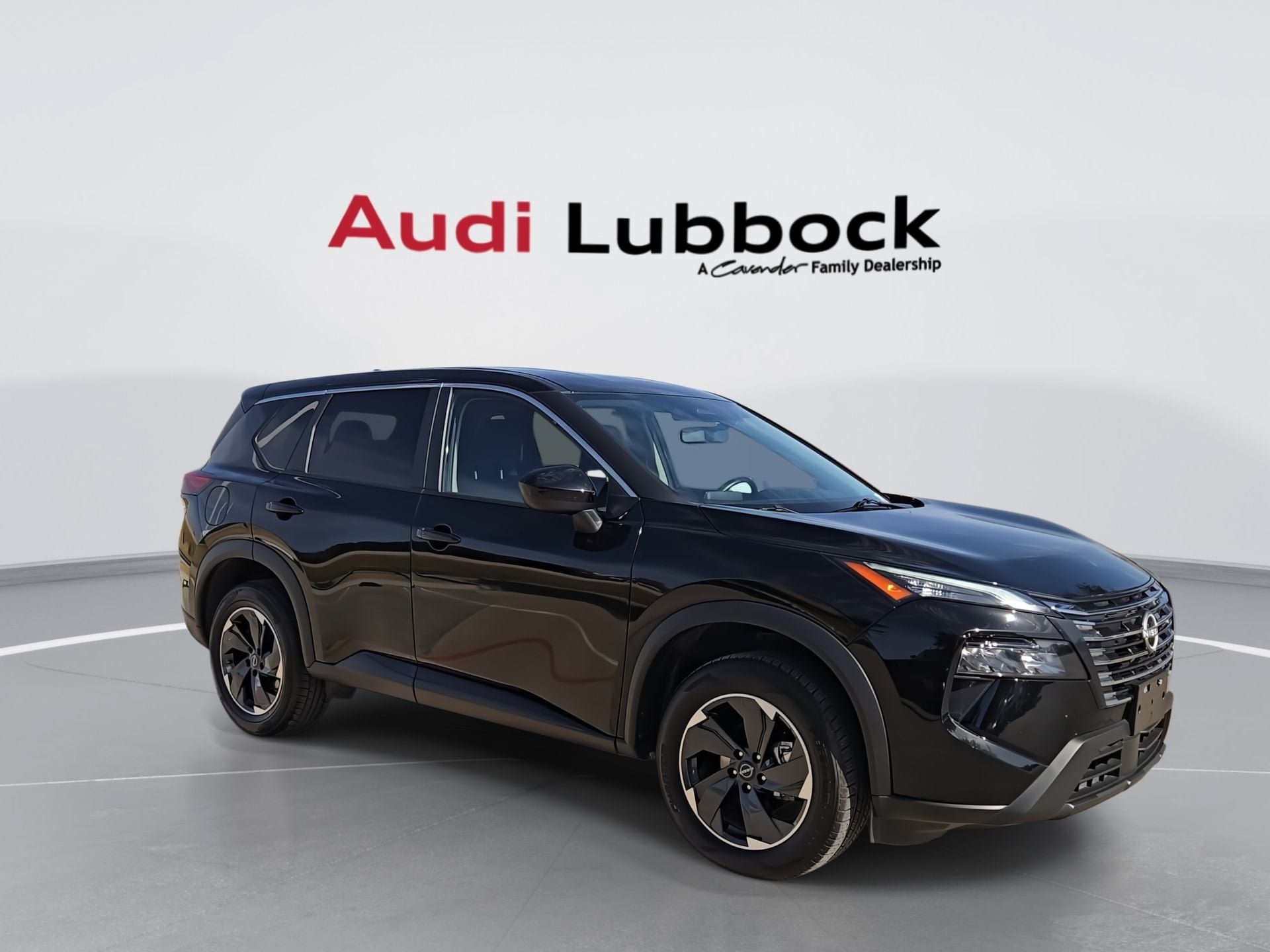 Used 2025 Nissan Rogue SV FWD image 2