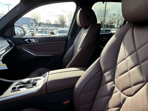 Used 2026 BMW X5 xDrive40i image 15