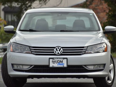 Used 2015 Volkswagen Passat 1.8T Limited Edition image 3