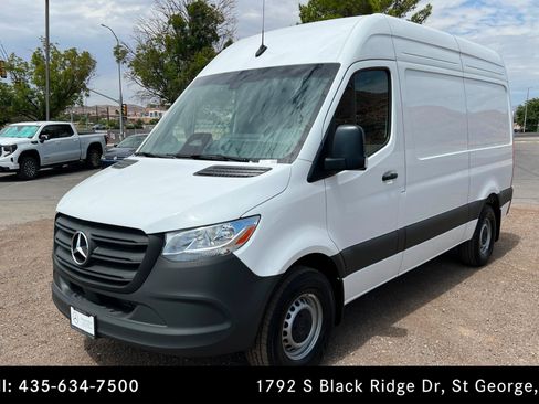 Used 2026 Mercedes-Benz Sprinter 2500 image 1