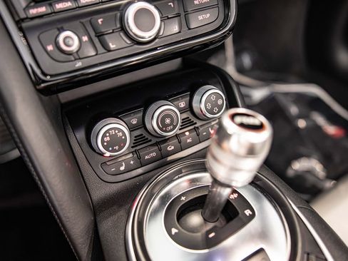 Used 2012 Audi R8 V10 AWD/4WD image 29