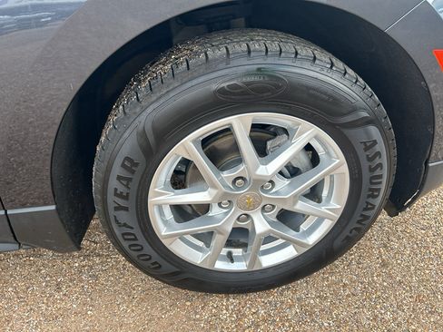 Used 2022 Chevrolet Equinox LT FWD image 7