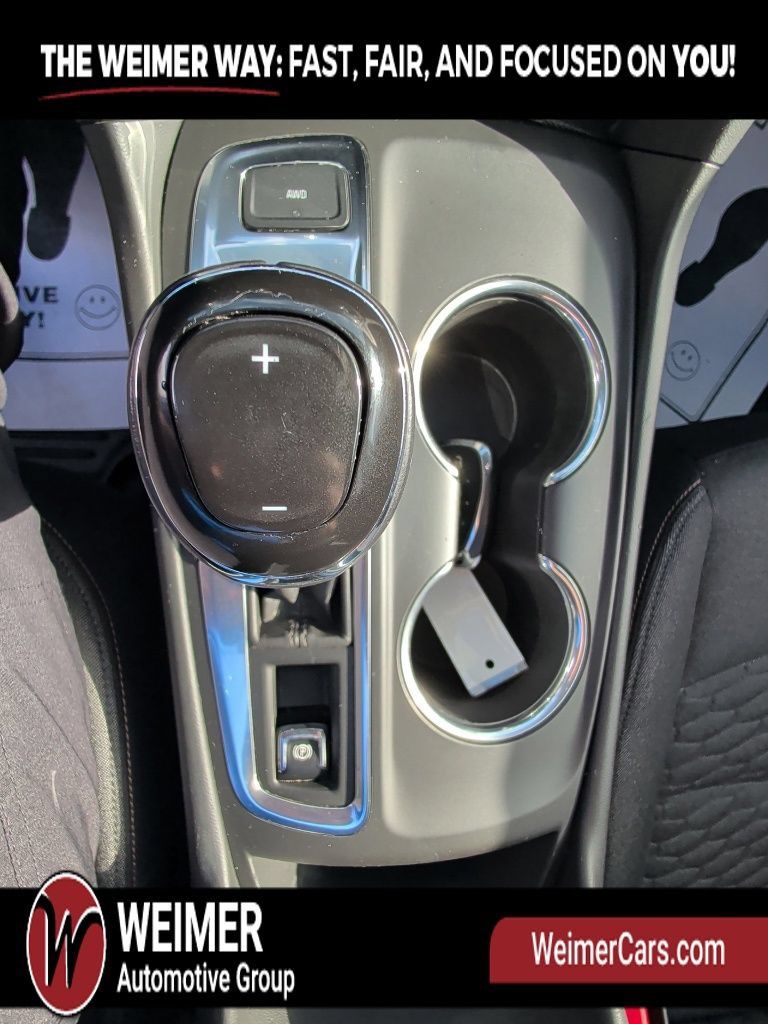 Used 2018 Chevrolet Equinox LT AWD/4WD image 24