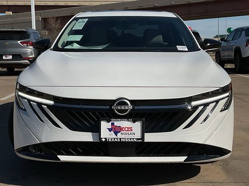 New 2026 Nissan Sentra SL w/ Floor Mat Package FWD image 3