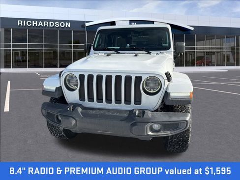 Used 2019 Jeep Wrangler Unlimited Sahara image 4