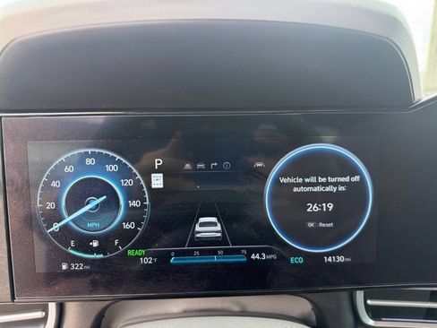 Certified 2024 Hyundai Elantra SE FWD image 25