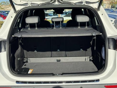 Used 2025 Mercedes-Benz GLA 250 image 14